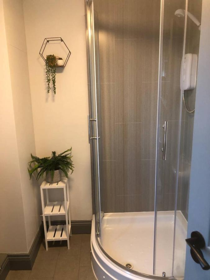 Rowan Place 5 Bedroom Off Street Parking Accommodation Durham Dış mekan fotoğraf